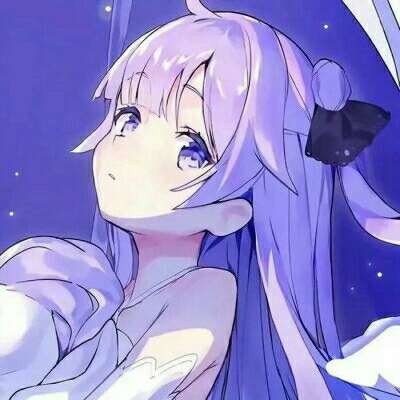 小女孩徒步捡空瓶串成串带出景区